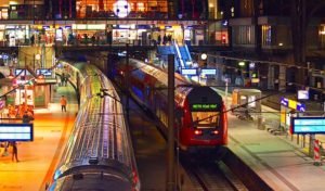 Read more about the article 7 Cheap Ways to Travel Across Europe