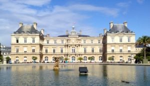 Read more about the article 24 Ways to Save Money in Paris in 2018