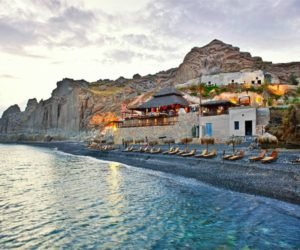 Read more about the article The ultimate Greek guide: beach bars edition
